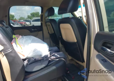 2008 Chevrolet Avalanche 1500 Ls из США, поврежденный, VIN 3GNEC12098G272920